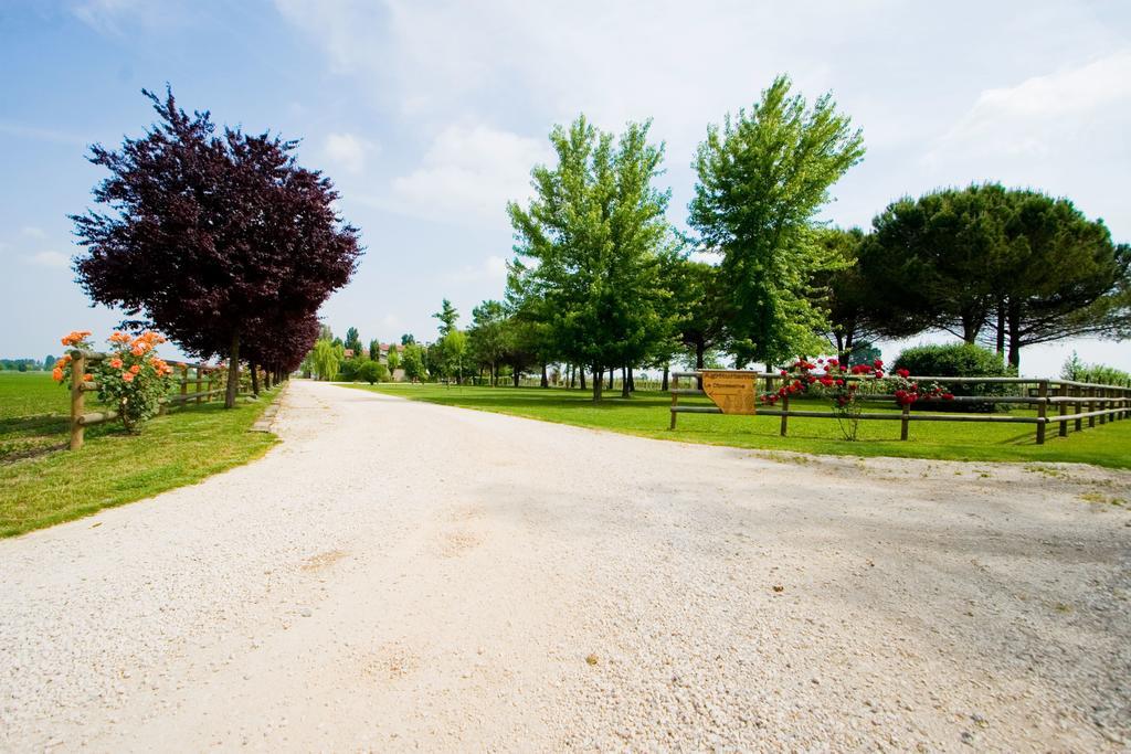 Agriturismo Le Cipressine Meolo Ngoại thất bức ảnh
